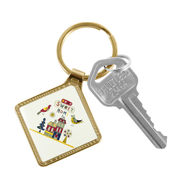 High Quality Zinc Alloy Of Diamond Shaped Keychain With Embossed Border