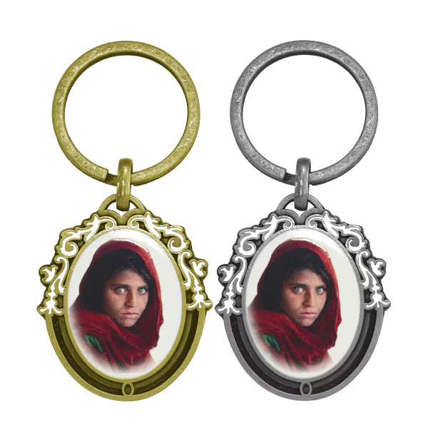 Hollow Design Of Custom Oval Shaped Keychain With Hollow Border